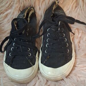 Roxy Black and White Sneakers Size -7.5